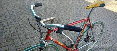 Bici da corsa modificata per passaggio