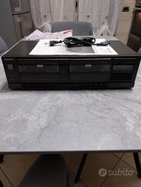 Doppia piastra di registrazione Technics RS-T130. 