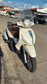 Piaggio Beverly 300 ie
