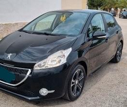 Peugeot 208 - 2015