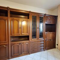 Armadio da sala color noce da 3,5 metri