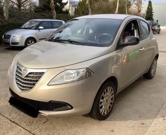 Lancia Ypsilon 1.2 69 CV Black/Red-km72000-