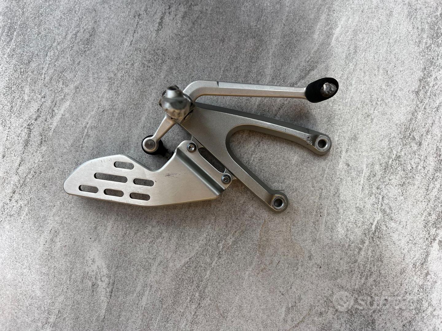 Gigs Motorcycles - SUPPORTI PEDANE ANTERIORI YAMAHA XV 535 VIRAGO 198 - Accessori Moto In vendita a Arezzo