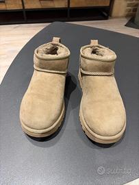 Ugg Classic mini