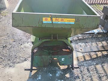 Trattore spandi concime marca sama 350 chili tre p