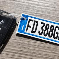 Portachiavi con numero targa personalizzato
