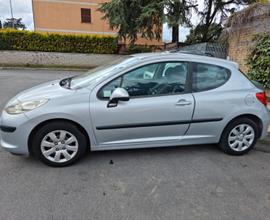 Peugeot 207 - 2006