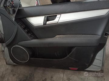Pannello anteriore destro dx Mercedes-Benz classe 