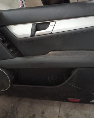 Pannello anteriore destro dx Mercedes-Benz classe 