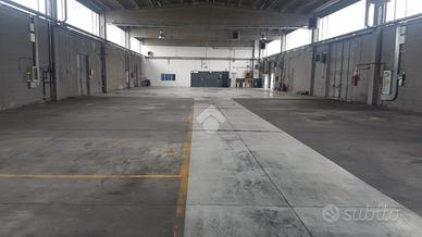 CAPANNONE A CARONNO PERTUSELLA