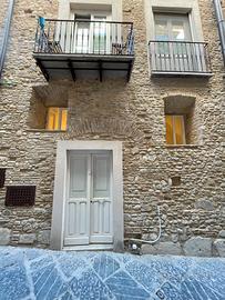 Bilocale arredato centro storico