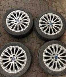 cerchi in lega da 17 Ford 