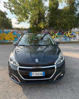 Peugeot 208 2016