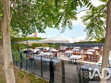 Ristorante con magazzino e abitazione