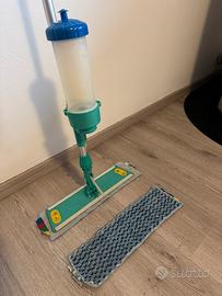 Scopa professionale con panno