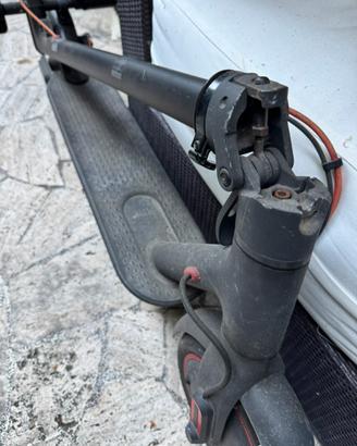 2 Monopattini elettrici funzionanti xiaomi