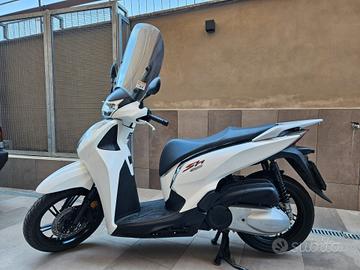 Honda SH 300 i 2016