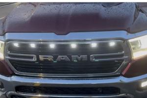 Ram 5,7 v8 401 cv
