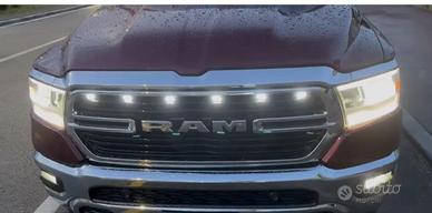 Ram 5,7 v8 401 cv