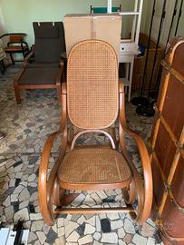 Sedia a dondolo vintage