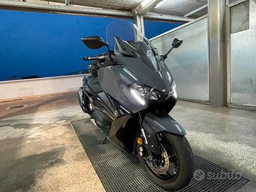 Tmax 560 del 2022