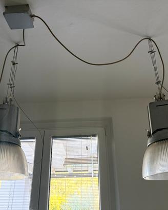 Coppia di lampade a sospensione stile industriale