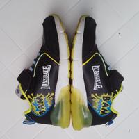 Sneakers nere gialle n° 29 con luci Lonsdale