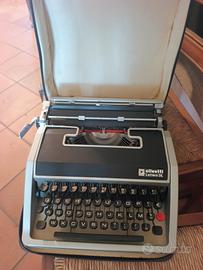 macchina da scrivere Olivetti