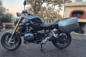 BMW R1200R