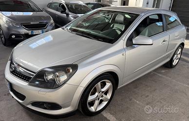 Opel Astra GTC 1.7 CDTI 125CV 3 porte Cosmo - 2009