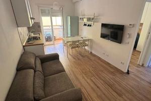 FIUMICINO BILOCALE ARREDATO Con BALCONE