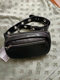 marsupio nero con borchie punk