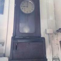 Antico e raro orologio a pendolo, timbracartellino