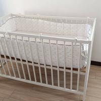 Lettino con sponde per bambini