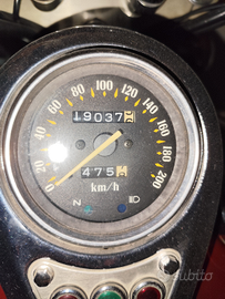 Moto Kawasaki VN 800