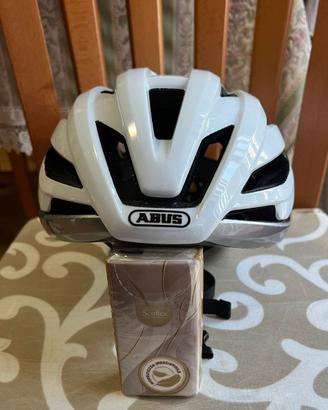 Casco da ciclista