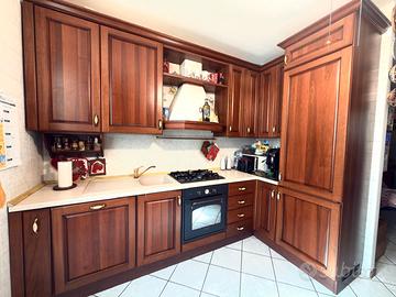 cucina Aran  con forno,  piano cottura,frigo,