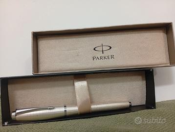 Penna Parker Urban