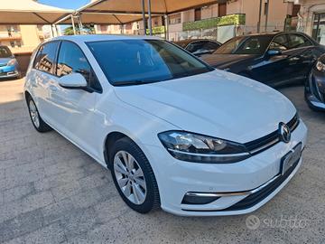 Volkswagen Golf - 1.6 TDI Comfort line