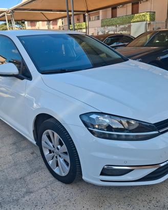 Volkswagen Golf - 1.6 TDI Comfort line