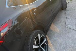 Nissan qashqai tekna +