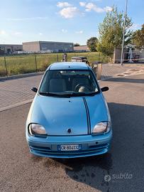 FIAT 600 2004