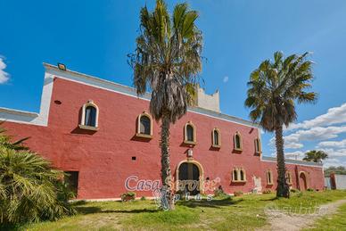 Antica e prestigiosa masseria nel Salento