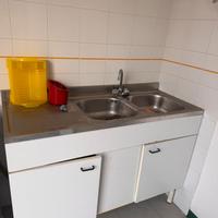 Frigo e lavello inox