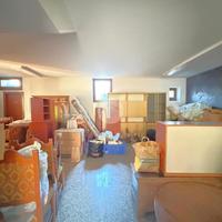 NEGOZIO A LONATO DEL GARDA