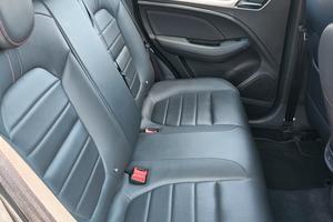 MG ZS LUXURY