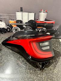 Fanale stop posteriore Toyota Yaris sx FULL led