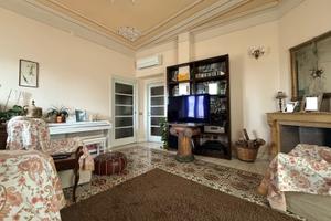 Ampio ultimo piano con terrazzo a livello vivibile