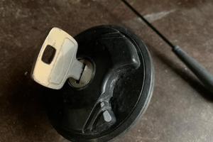 Tappo serbatoio Fiat Punto con serratura