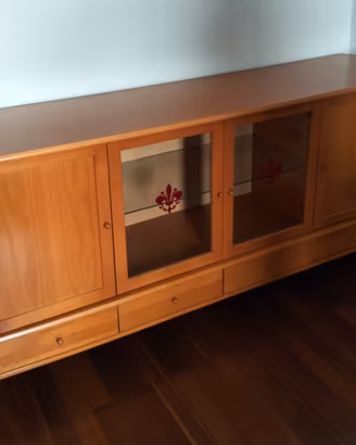 Mobile in legno 
